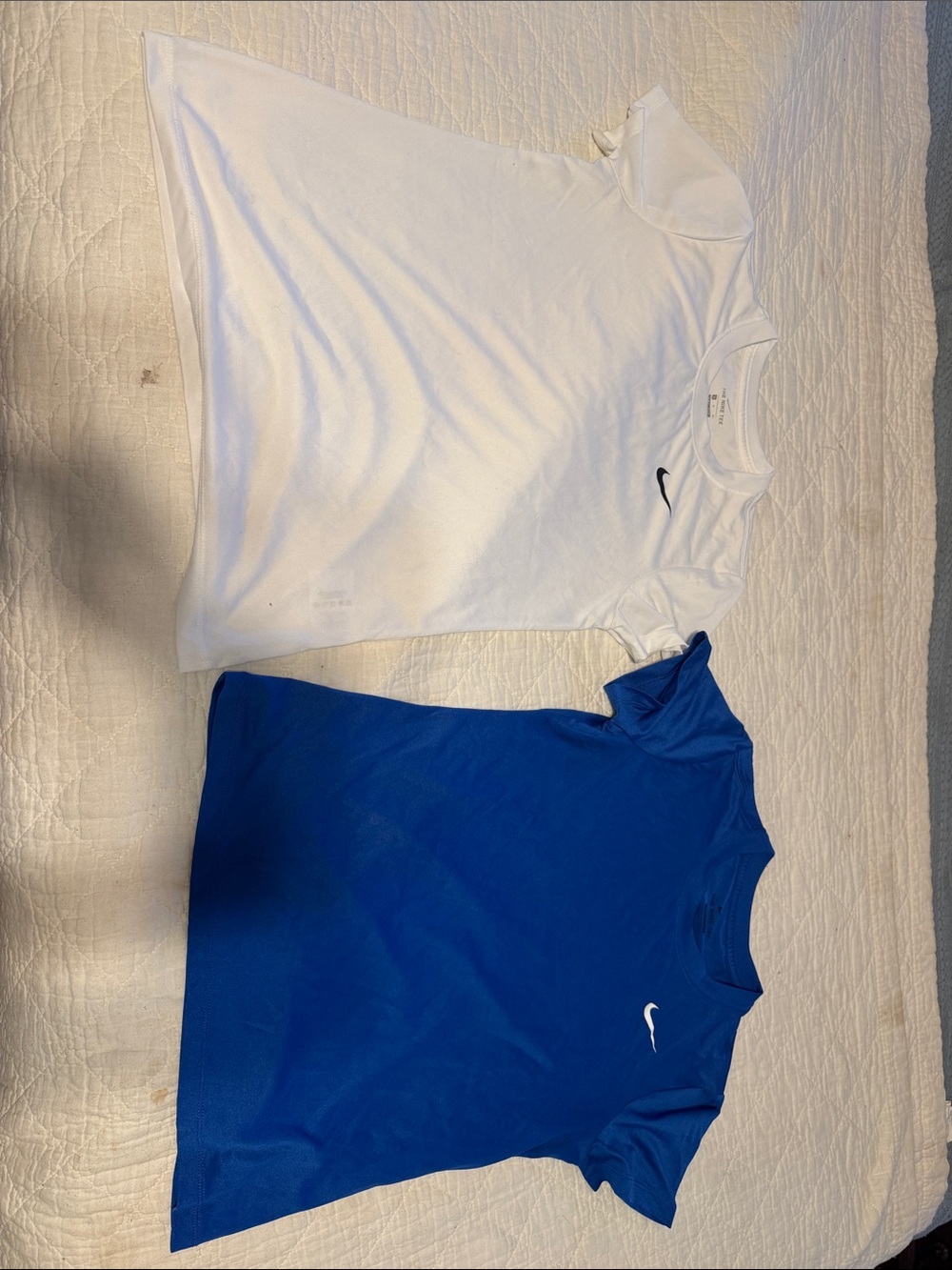 The Nike Tee Dry Fit Short Sleeve Tees in White & Royal Blue